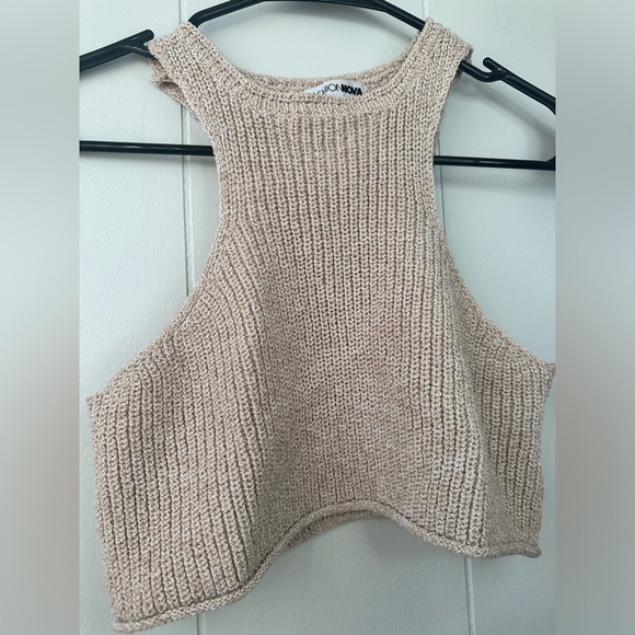 Knitted Crop Top - Picture 4 of 7
